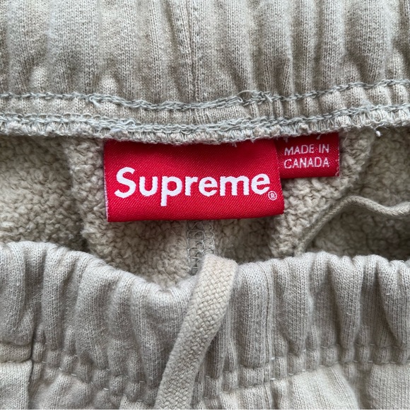 Supreme Small Box Cargo Sweatpants - Picture 3 of 4